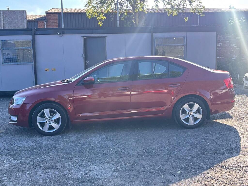 Skoda Octavia Hatchback 1.2 Tsi Se Euro 5 Ss 201464 Red #4