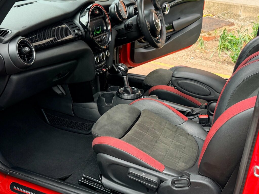 Mini Hatch 2.0 John Cooper Works Euro 6 Ss VU65XYZ Red #5