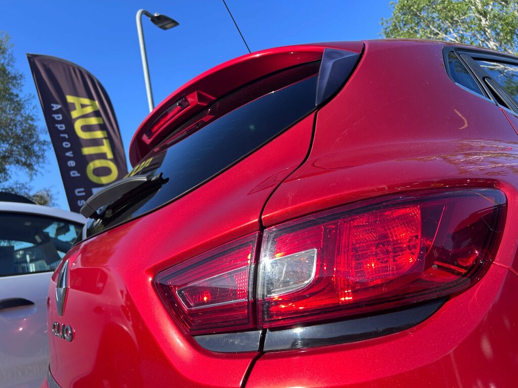 Renault Clio 0.9 Tce Iconic Hatchback Euro 6 HV68WKO Red #2