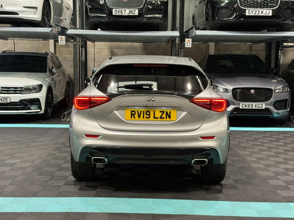 Infiniti Q30 Hatchback 1.6T Luxe Tech Dct Euro 6 Ss 201 RV19LZN Silver #6