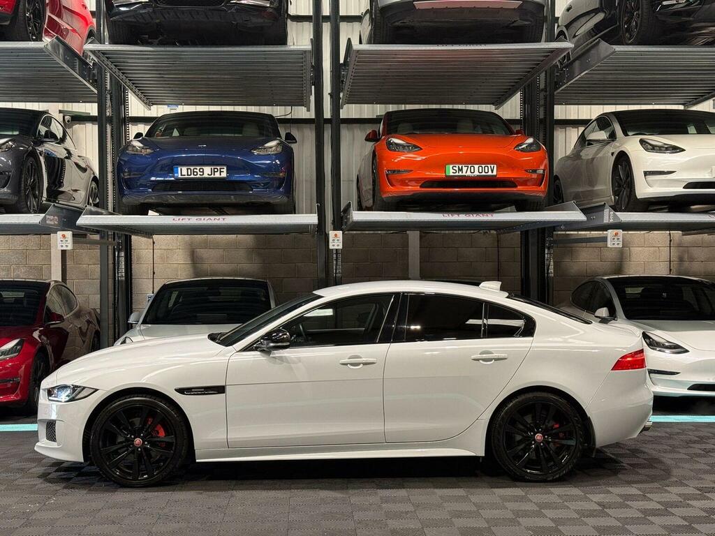 Jaguar XE Saloon 2.0D Landmark Awd Euro 6 Ss 20 White #4