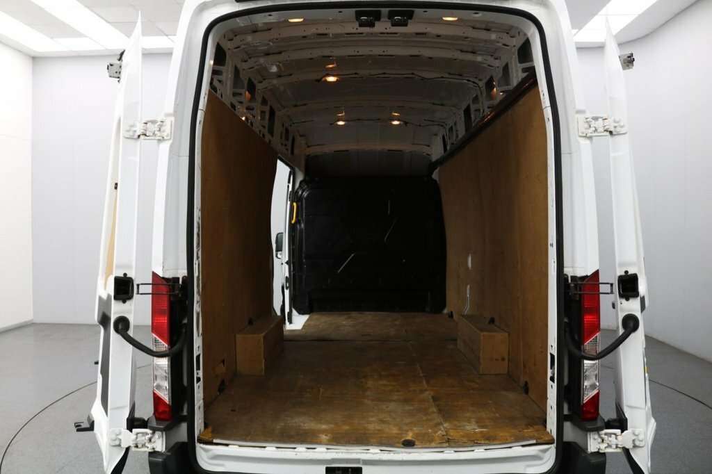 Ford Transit Custom Mpv FY68VVL White #3