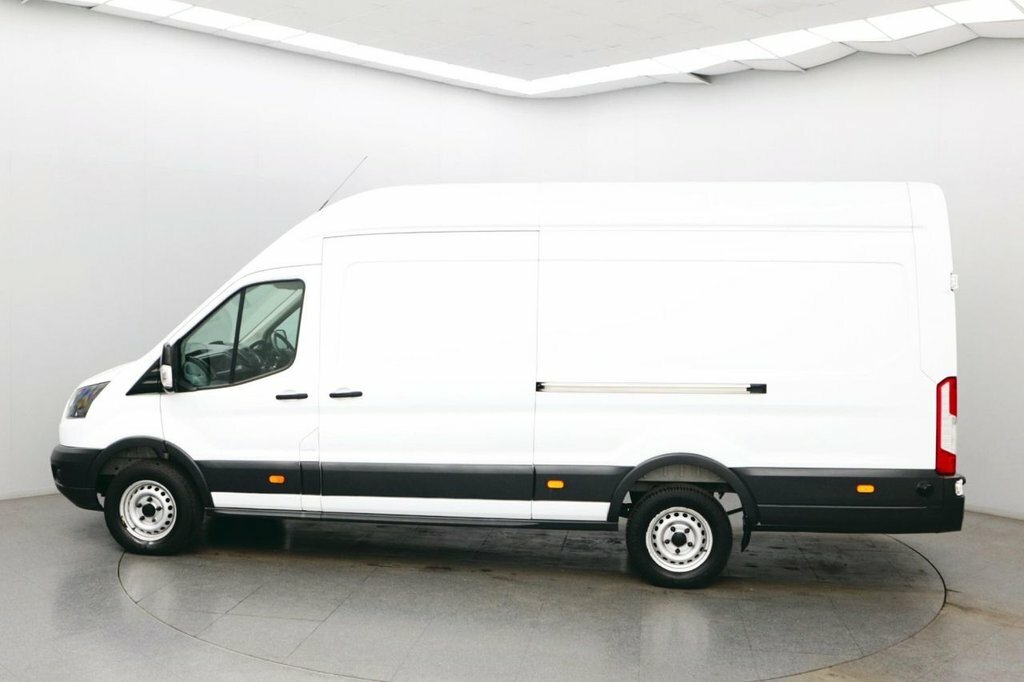 Ford Transit Custom Mpv FY68VVL White #4