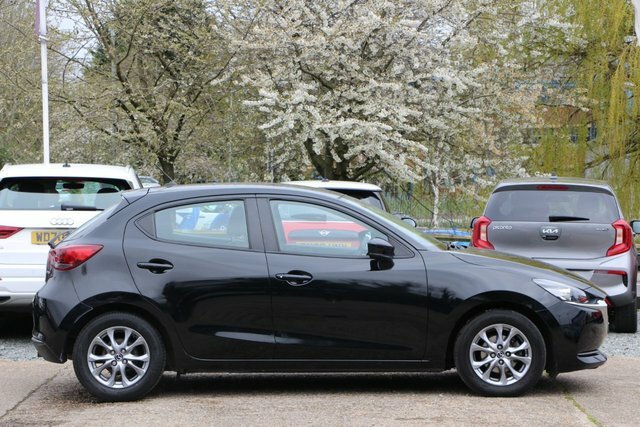 Mazda 2 1.5 Skyactiv-g Se-l Hatchback Eu FG72VGM Black #2