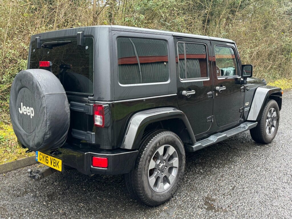 Jeep Wrangler 2.8 Crd Sahara Unlimited Suv 4Wd E Black #4