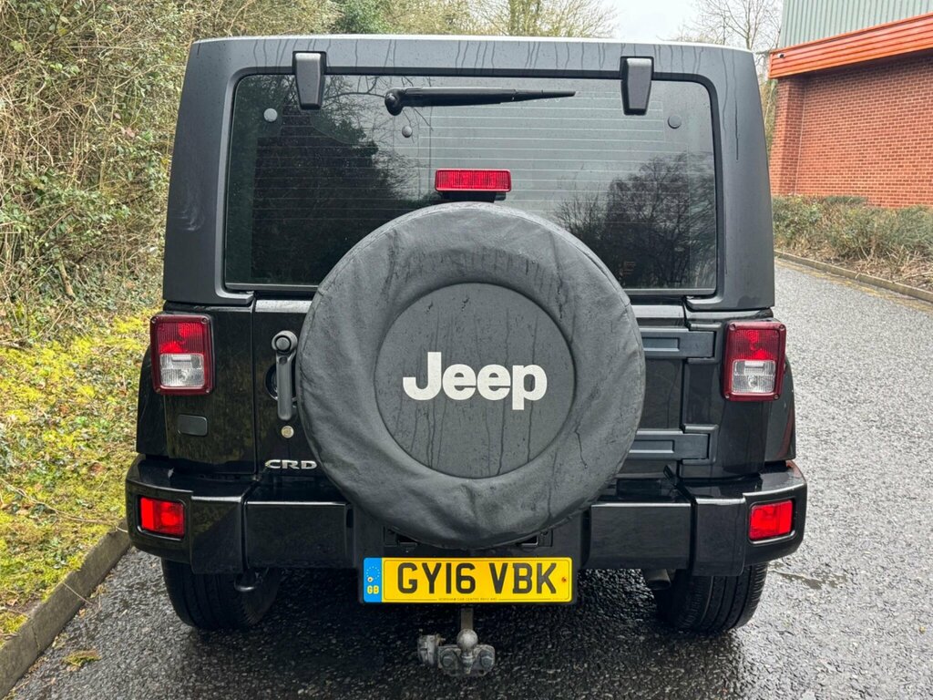 Jeep Wrangler 2.8 Crd Sahara Unlimited Suv 4Wd E Black #5