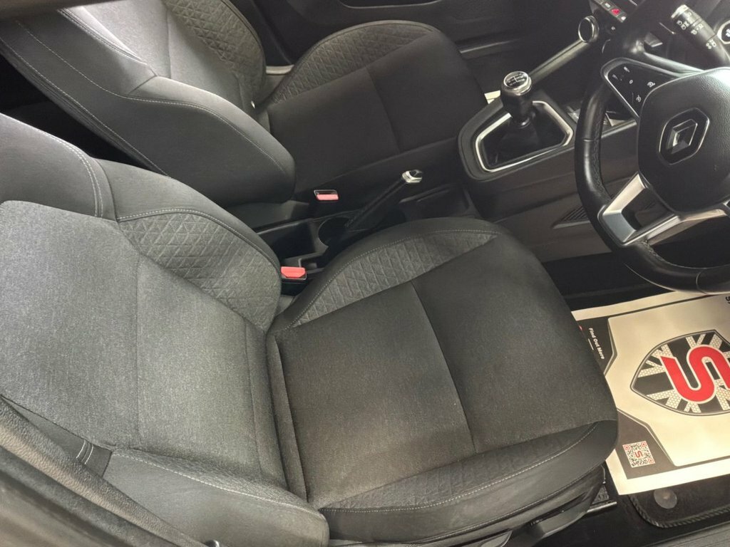 Renault Clio 1L Iconic BK20BTX Red #5
