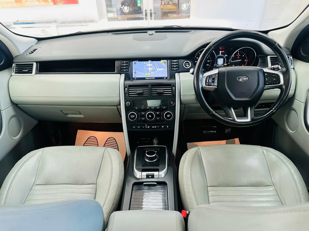 Land Rover Discovery Sport 2.0 Td4 Hse Luxury 4Wd Euro 6 Ss OV17HNA Red #3