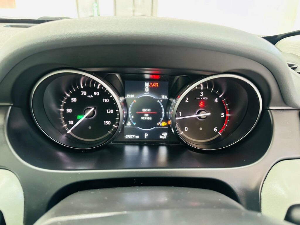 Land Rover Discovery Sport 2.0 Td4 Hse Luxury 4Wd Euro 6 Ss OV17HNA Red #4