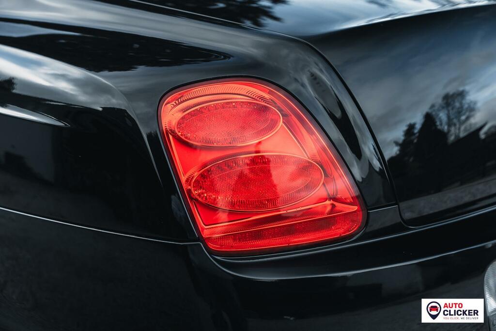 Bentley Flying Spur 6.0L W12 Flying Spur 552 Bhp Green #38