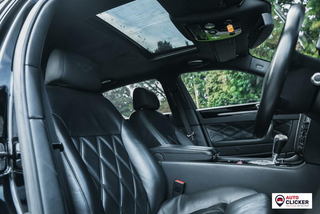 Bentley Flying Spur 6.0L W12 Flying Spur 552 Bhp Green #42