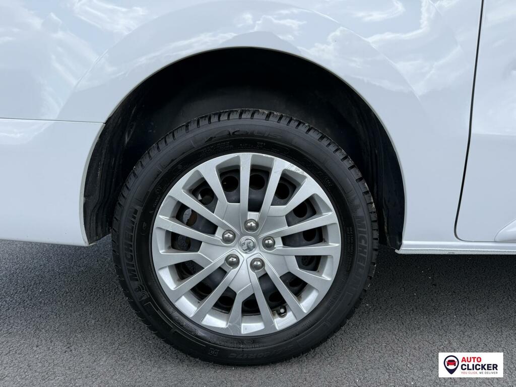Vauxhall Vivaro 1.5 Turbo D 2900 Pro Panel Van 6Dr L DL73LME White #5