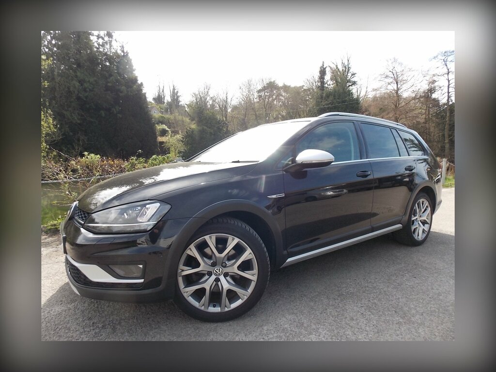 Volkswagen Golf Alltrack 2.0 Tdi Bluemotion Tech Alltrack Estate Black #2