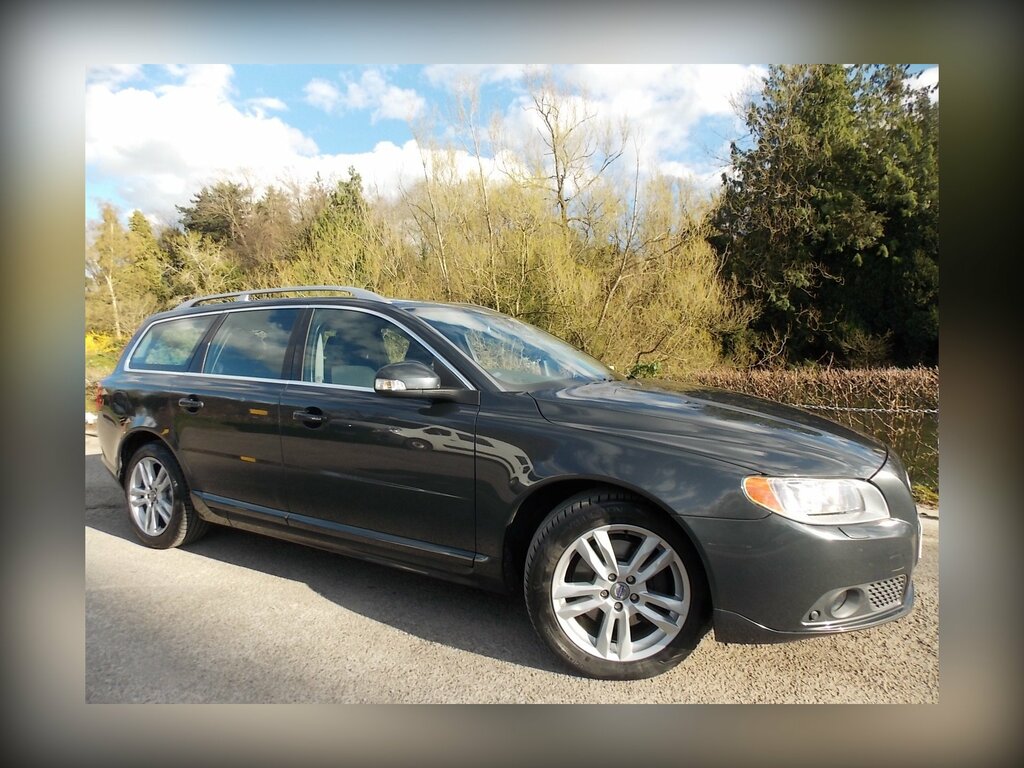 Volvo V70 2.4 D5 Se Lux Estate Geartronic Euro 5 Grey