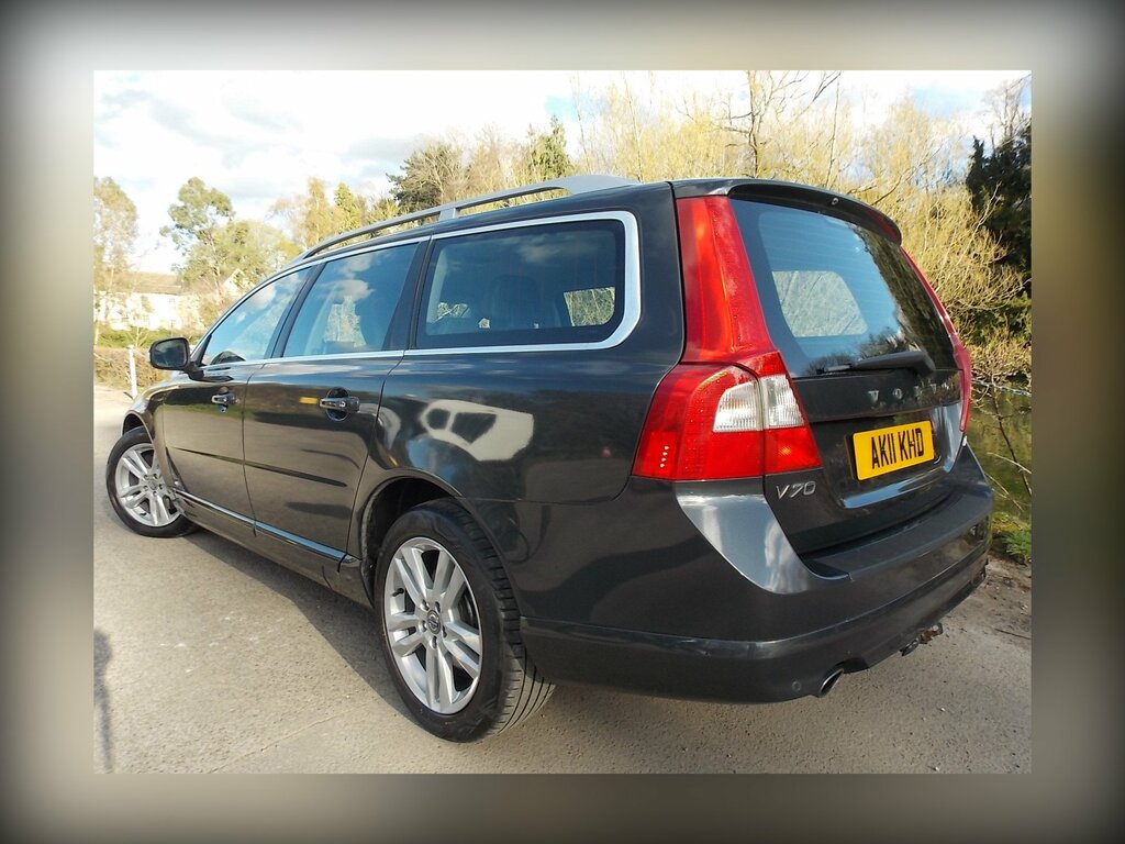 Volvo V70 2.4 D5 Se Lux Estate Geartronic Euro 5 Grey #3
