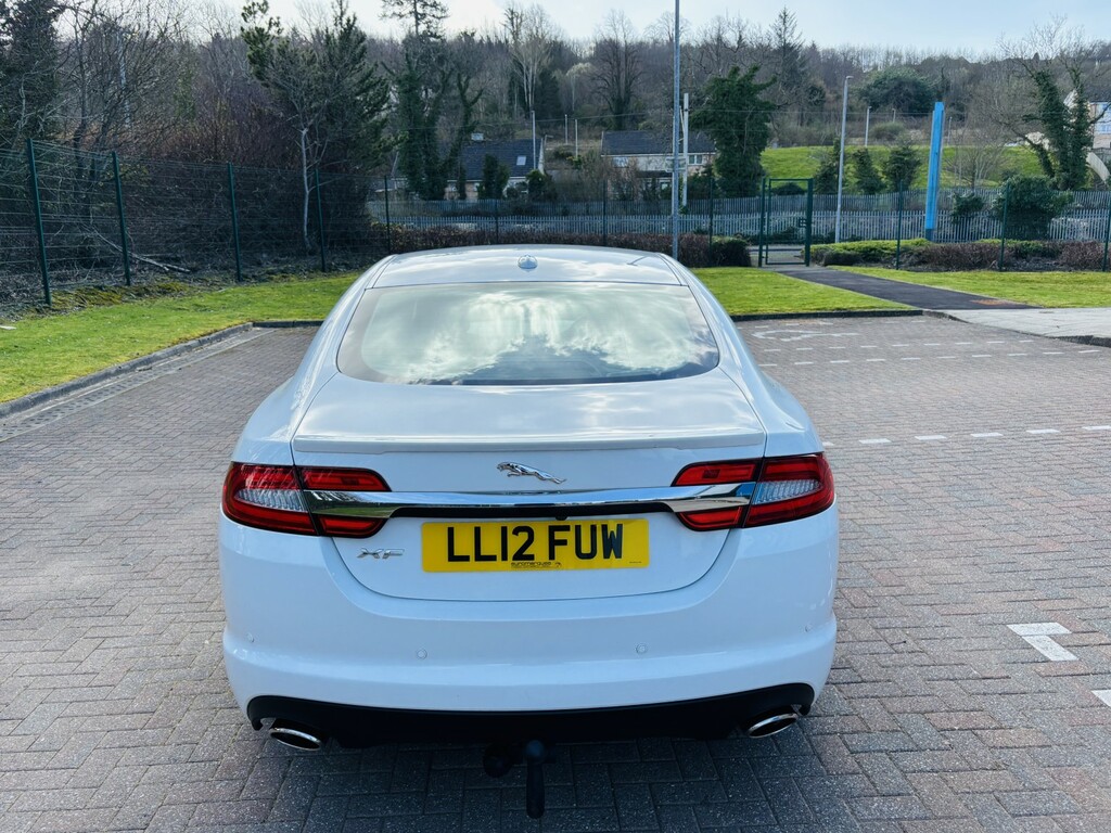 Jaguar XF 3.0 D V6 Portfolio LL12FUW White #4
