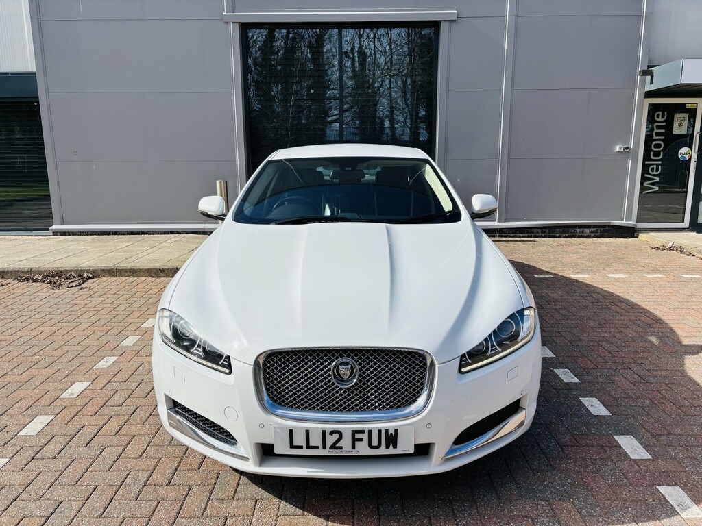 Jaguar XF 3.0 D V6 Portfolio LL12FUW White #5