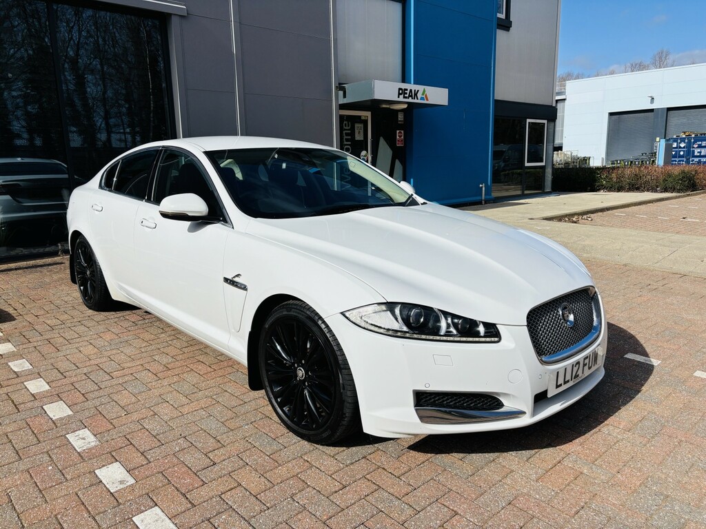 Jaguar XF 3.0 D V6 Portfolio LL12FUW White #3