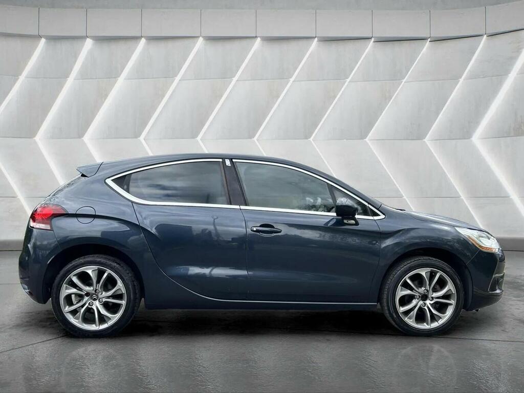 Citroen DS4 Hatchback 1.6 E-hdi Airdream Dstyle Euro 5 Ss 5 Blue #5