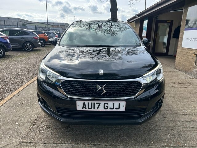 DS DS 3 Crossback Hatchback Orange #2