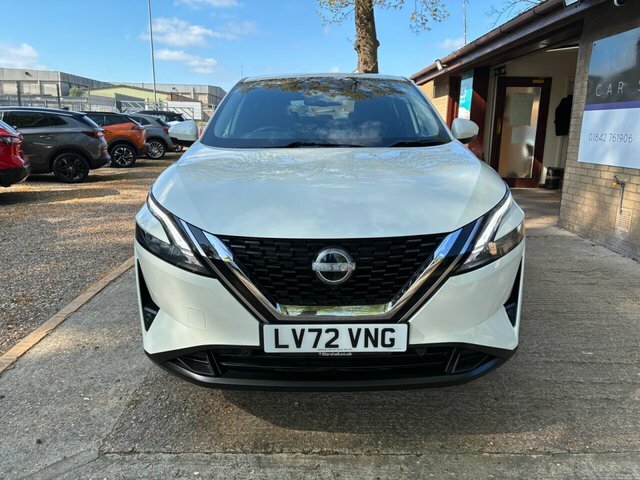 Nissan Qashqai 1.3 Dig-t Mhev N-connecta Suv Hybrid Ma LV72VNG White #2