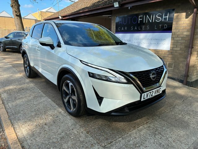 Nissan Qashqai 1.3 Dig-t Mhev N-connecta Suv Hybrid Ma White