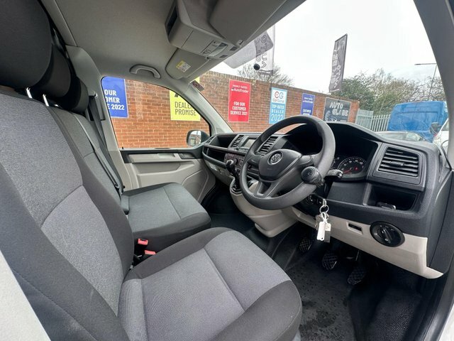 Volkswagen Transporter Tdi T32 Bluemotion Tech DP68ZRA White #5