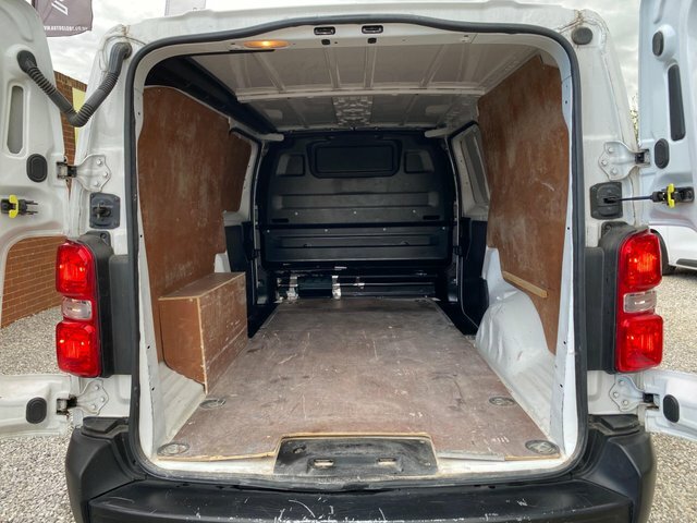 Vauxhall Vivaro Turbo D 2900 Dynamic DL70RMZ White #6