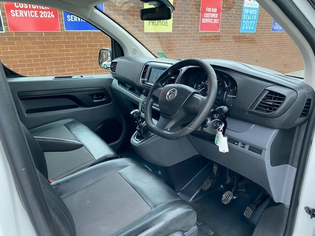 Vauxhall Vivaro Turbo D 2900 Dynamic DL70RMZ White #5