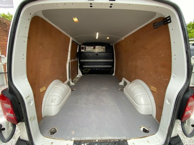 Volkswagen Transporter Tdi T32 Bluemotion Tech DL68TUO White #5