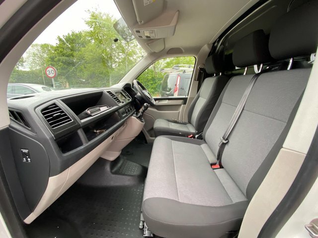 Volkswagen Transporter Tdi T32 Bluemotion Tech DL68TUO White #6
