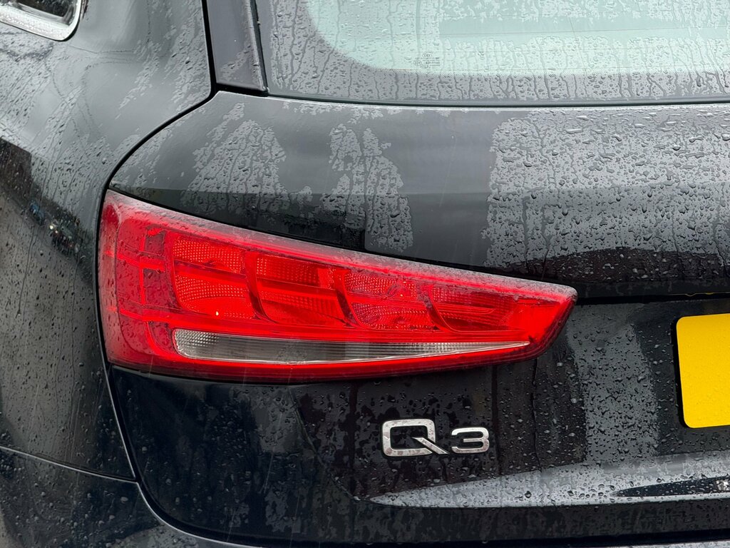 Audi Q3 2.0 Tdi Se Suv Euro 5 Ss 140 RK14UXR Black #5