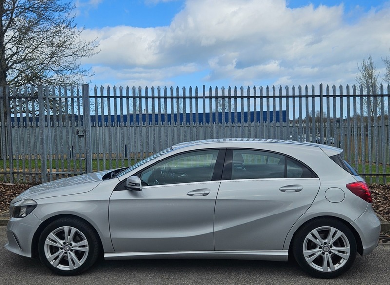 Mercedes-Benz A Class 2.1 A200d Sport Hatchback KT65ZXO Silver #4