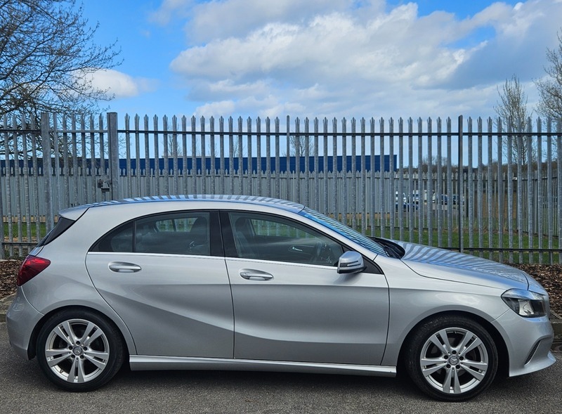Mercedes-Benz A Class 2.1 A200d Sport Hatchback KT65ZXO Silver #2