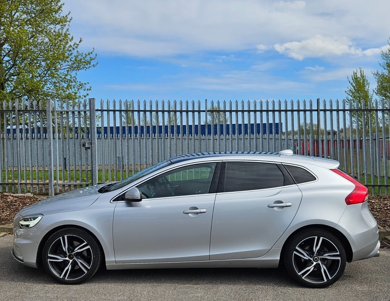 Volvo V40 2.0 D2 R-design Edition Silver #4