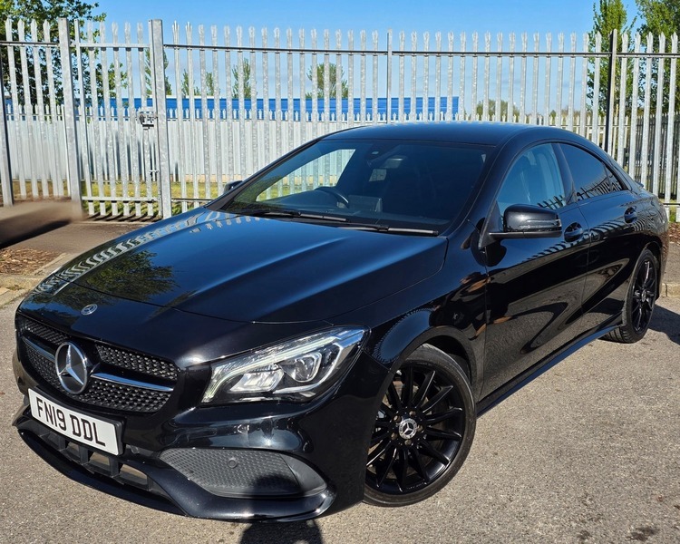 Mercedes-Benz CLA Class 1.6 Cla200 Amg Line Black #3
