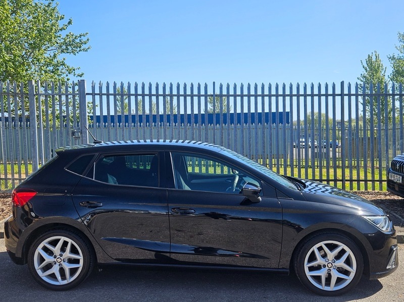 Seat Ibiza 1.0 Tsi Fr Hatchback LP69KCG Black #2