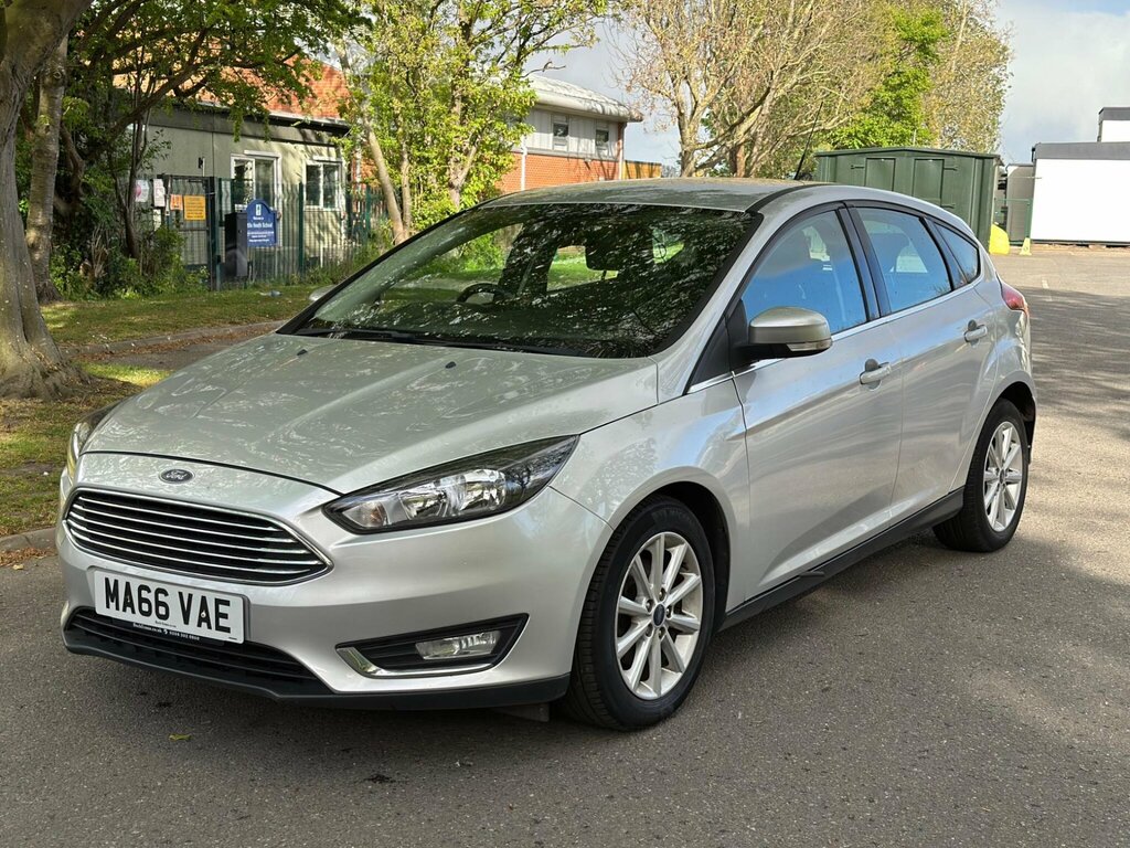 Ford Focus 1.0T Ecoboost Titanium Euro 6 Ss MA66VAE Silver #2