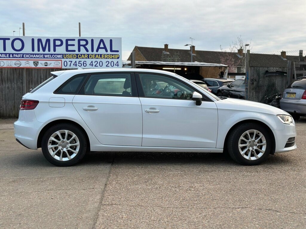 Audi A3 1.4 Tfsi Se Sportback S Tronic Euro 5 Ss EU14ZDR White #5