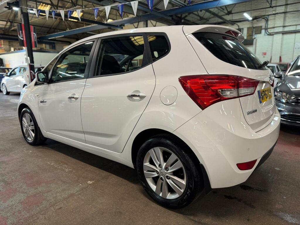 Hyundai Ix20 1.6 Crdi Active Euro 5 Ss White #6