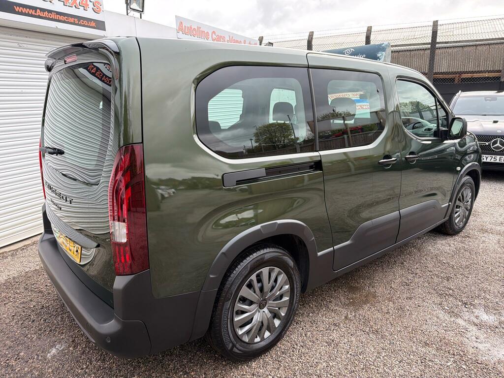 Peugeot e-Rifter 52Kwh Allure Long Mpv 7.4Kw Charger Green #5
