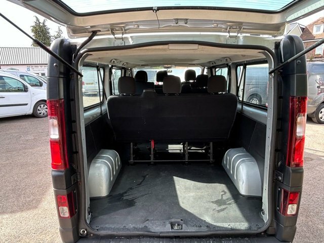 Vauxhall Vivaro 1.6 Cdti 2900 Biturbo Silver #6