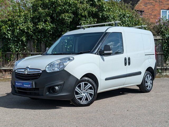 Vauxhall Combo 1.3 Cdti 2000 16V YR67UZD White #2