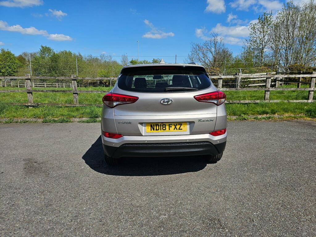 Hyundai Tucson 1.6 Gdi Blue Drive Se Nav Euro 6 Ss ND18FXZ White #6