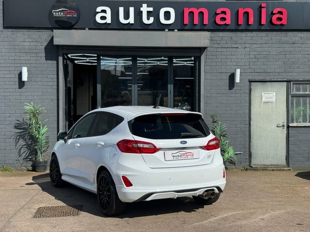 Ford Fiesta Ecoboost St-3 Hatchback White #3