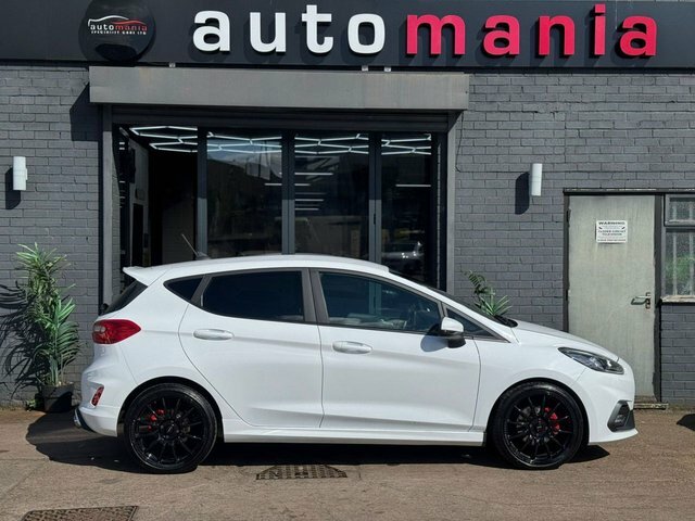 Ford Fiesta Ecoboost St-3 Hatchback White #5