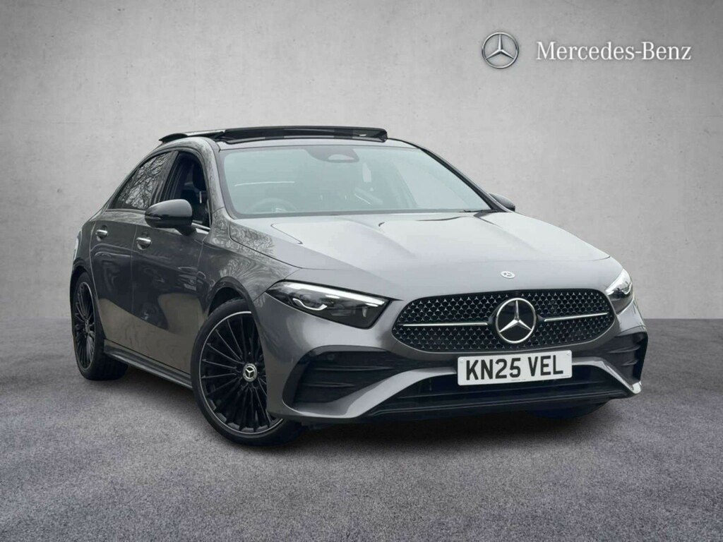 Mercedes-Benz A Class 1.3 A200h Mhev Amg Line 2025 Grey