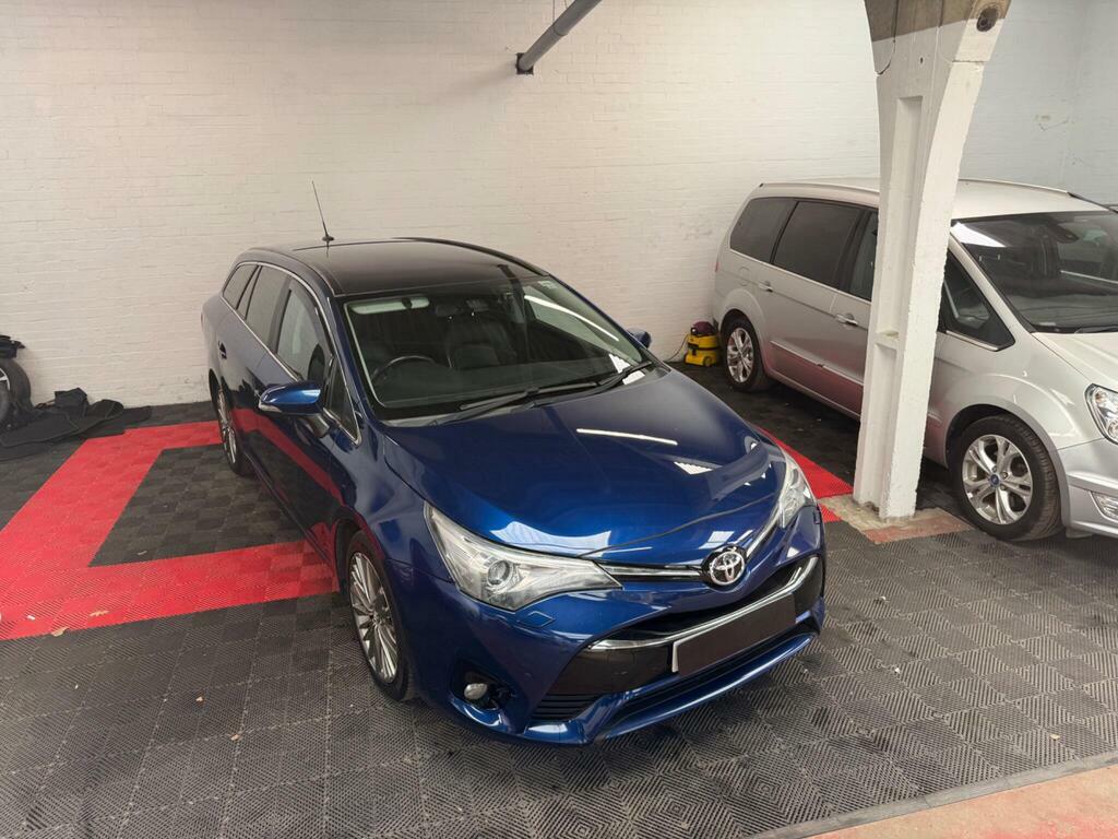 Toyota Avensis 2.0 D-4d Excel Touring Sports Euro 6 S S Blue #2