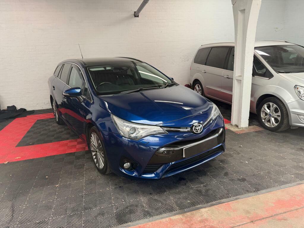 Toyota Avensis 2.0 D-4d Excel Touring Sports Euro 6 S S Blue