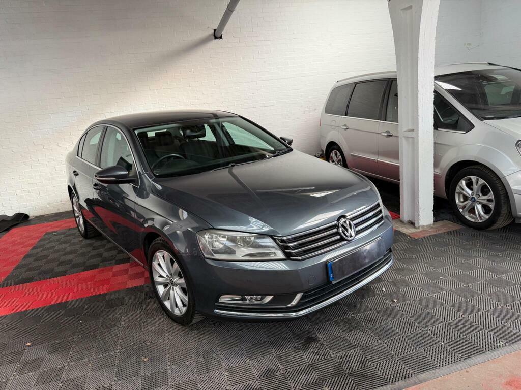 Volkswagen Passat 2.0 Tdi Bluemotion Tech Se Euro 5 S S Grey